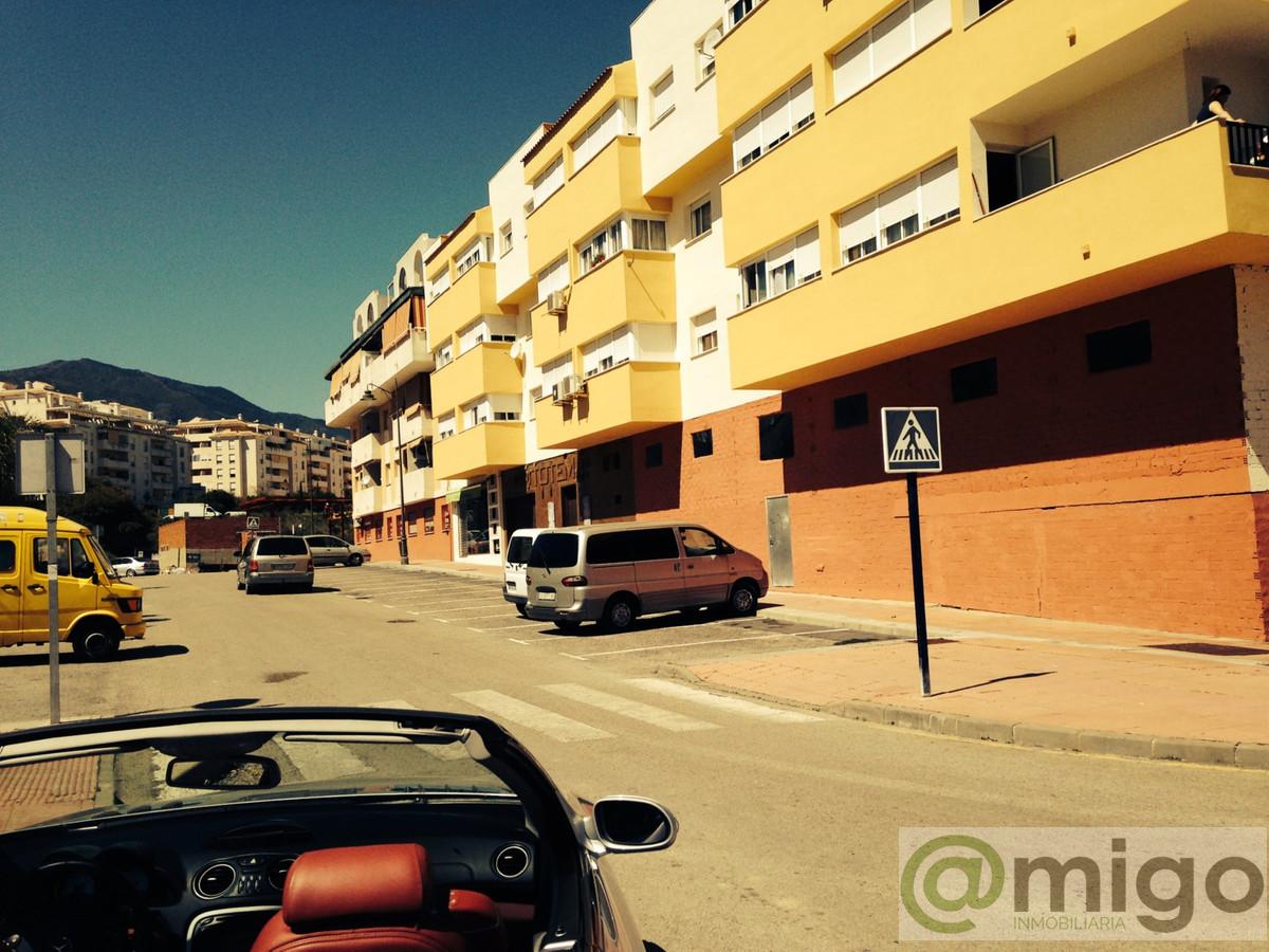 For sale of commercial in Estepona