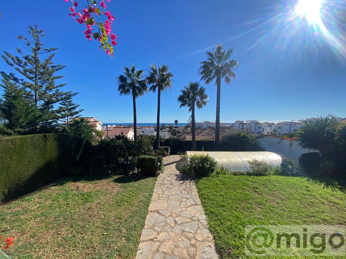 Venta de villa en San Luis de Sabinillas