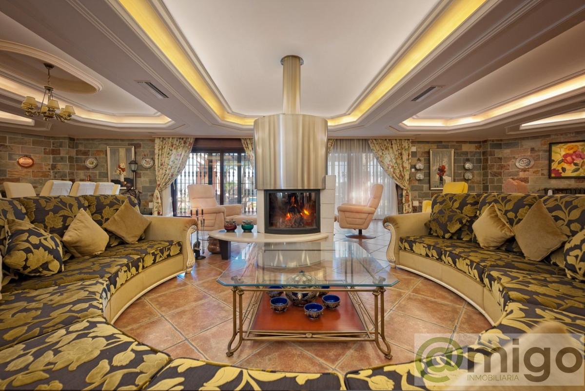 Venta de villa en La Cala de Mijas