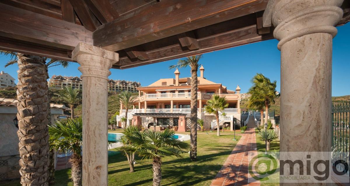 Venta de villa en La Cala de Mijas