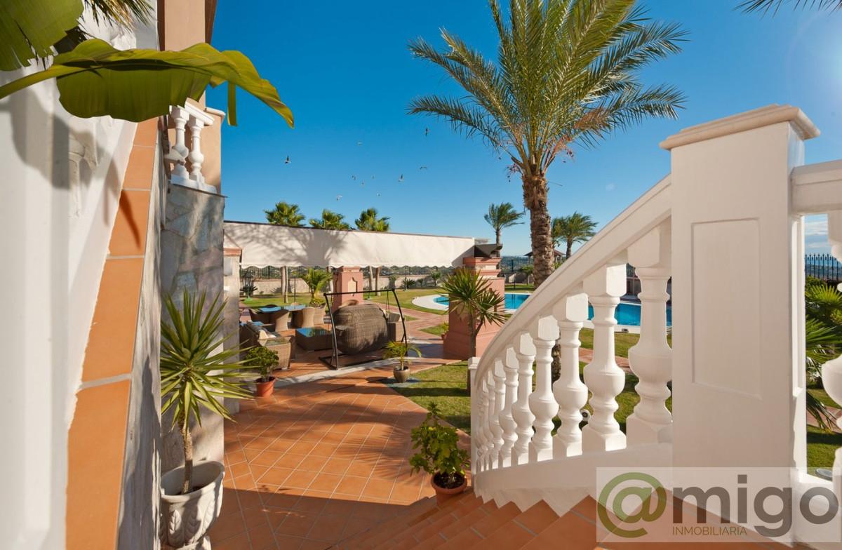 Venta de villa en La Cala de Mijas