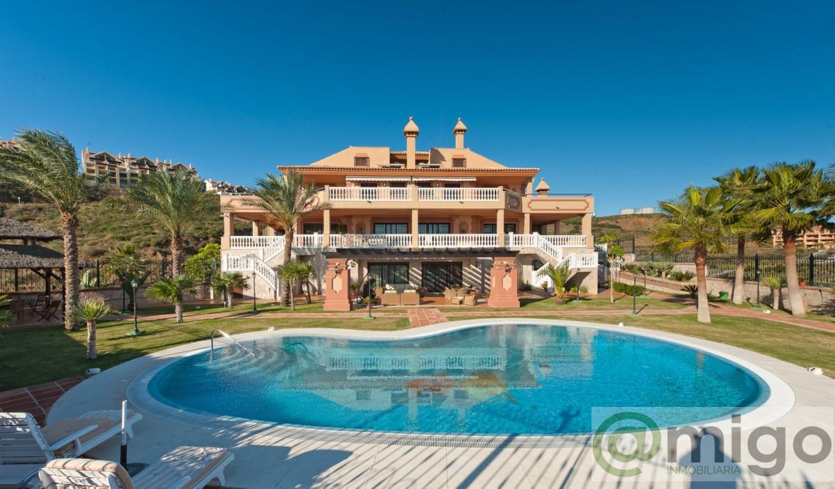 Venta de villa en La Cala de Mijas