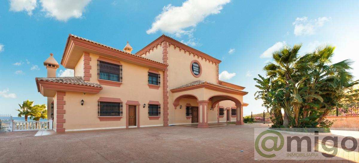 Venta de villa en La Cala de Mijas