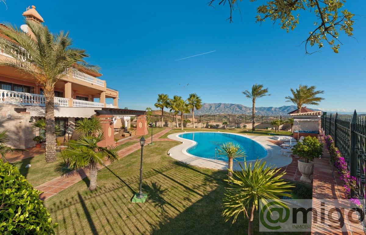 Venta de villa en La Cala de Mijas