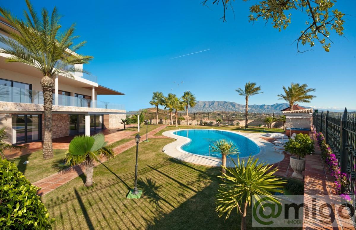 Venta de villa en La Cala de Mijas