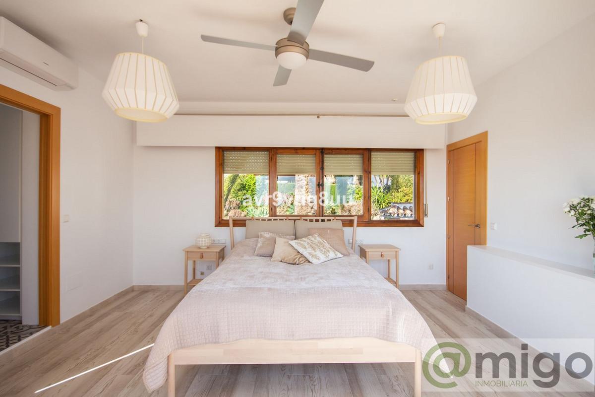 For sale of villa in Mijas Costa