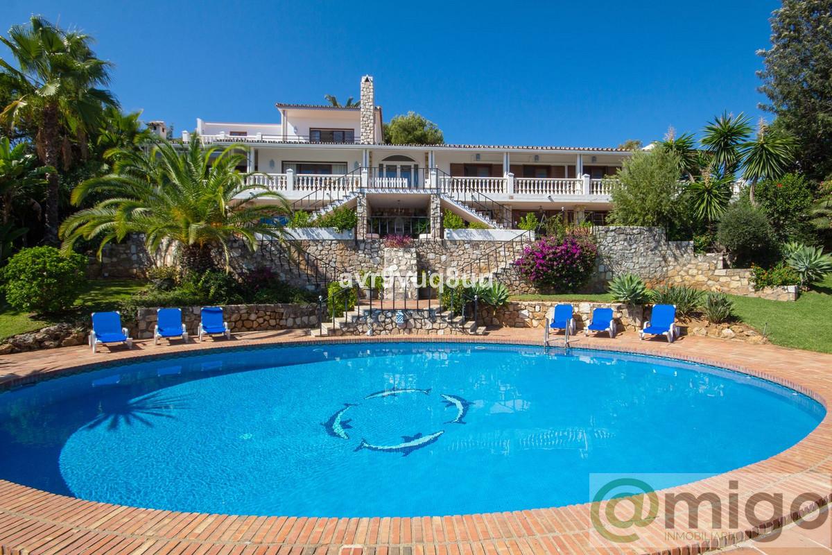 For sale of villa in Mijas Costa