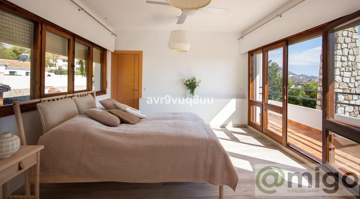 For sale of villa in Mijas Costa