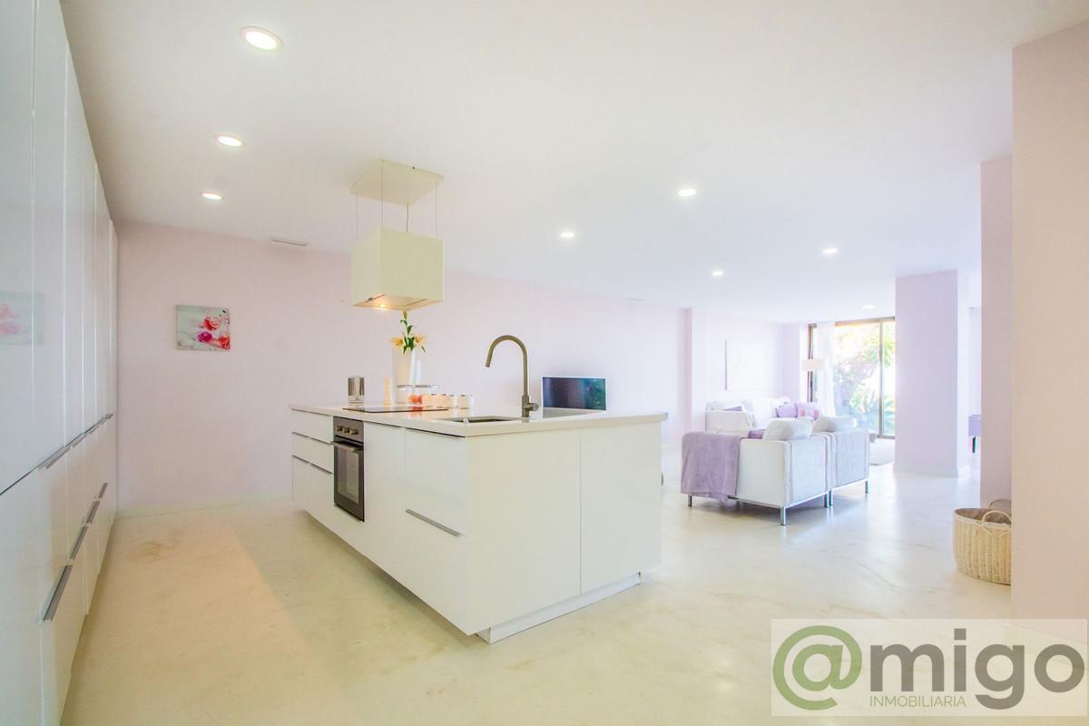 For sale of apartment in Marbella
