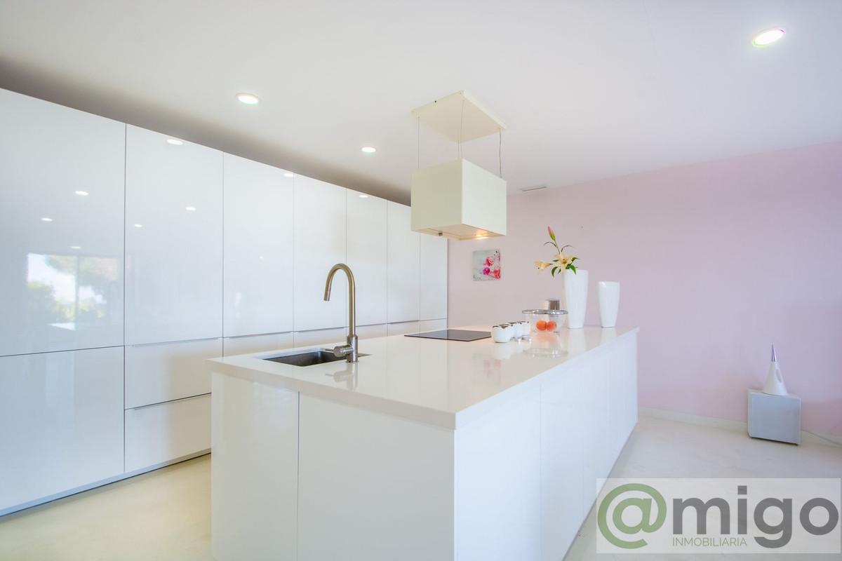 For sale of apartment in Marbella