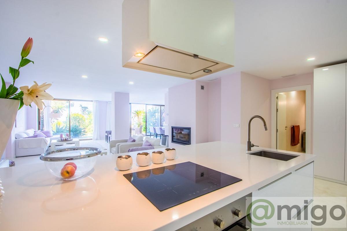 For sale of apartment in Marbella