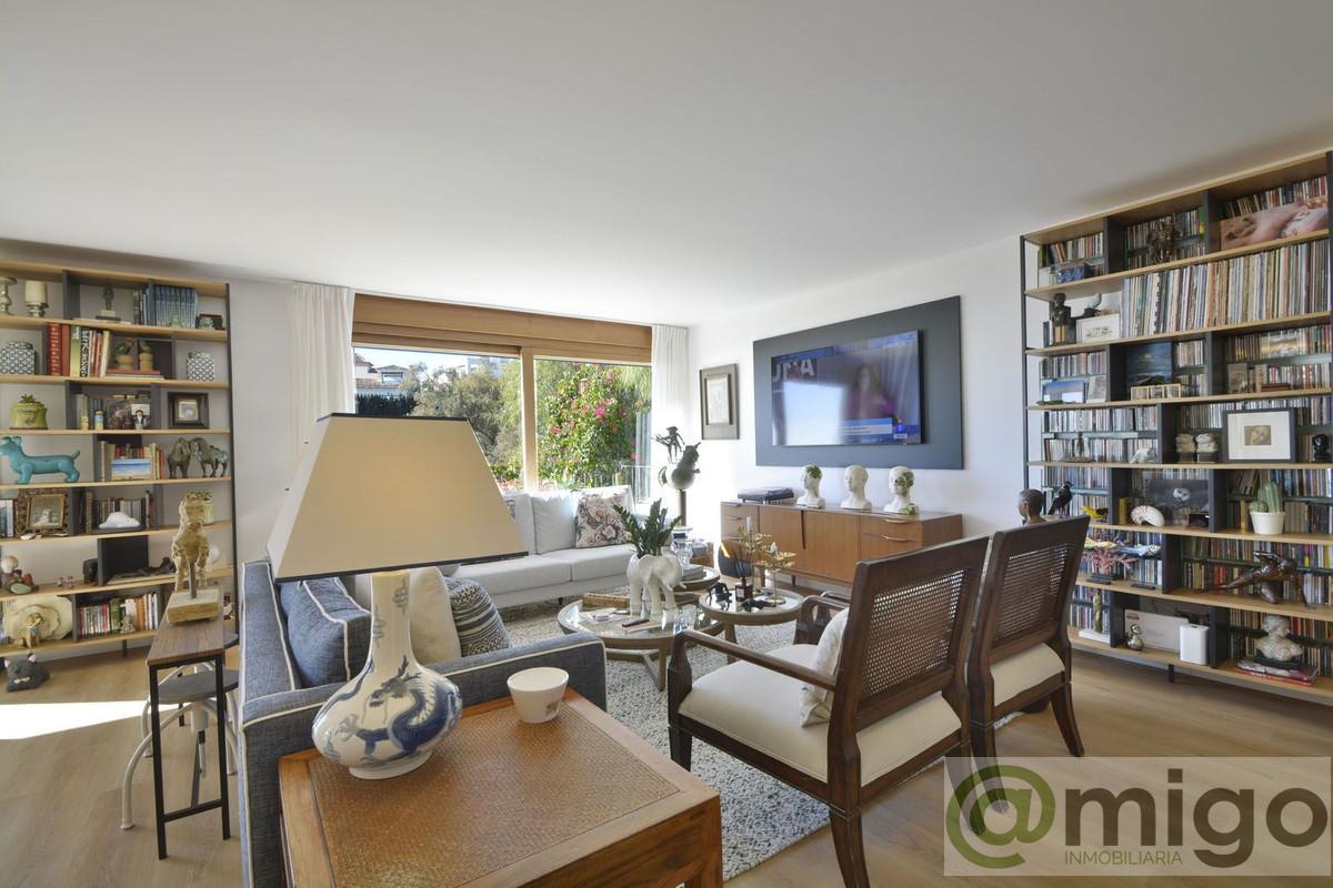 For sale of apartment in Marbella