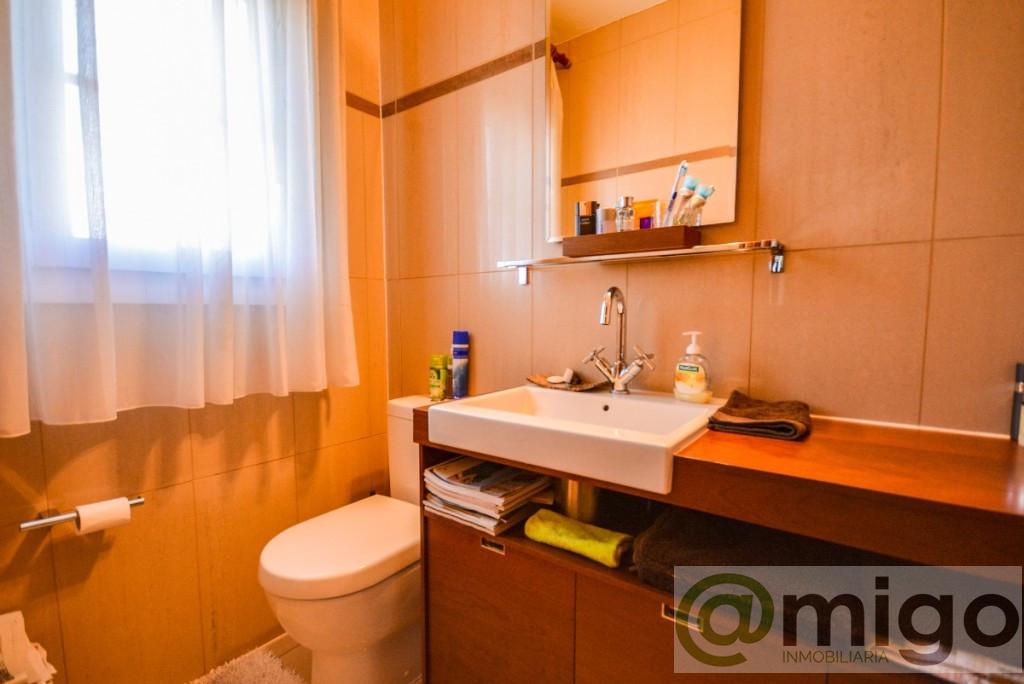 For sale of villa in Estepona