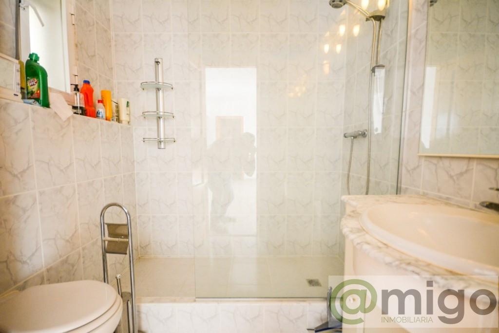 For sale of villa in Estepona