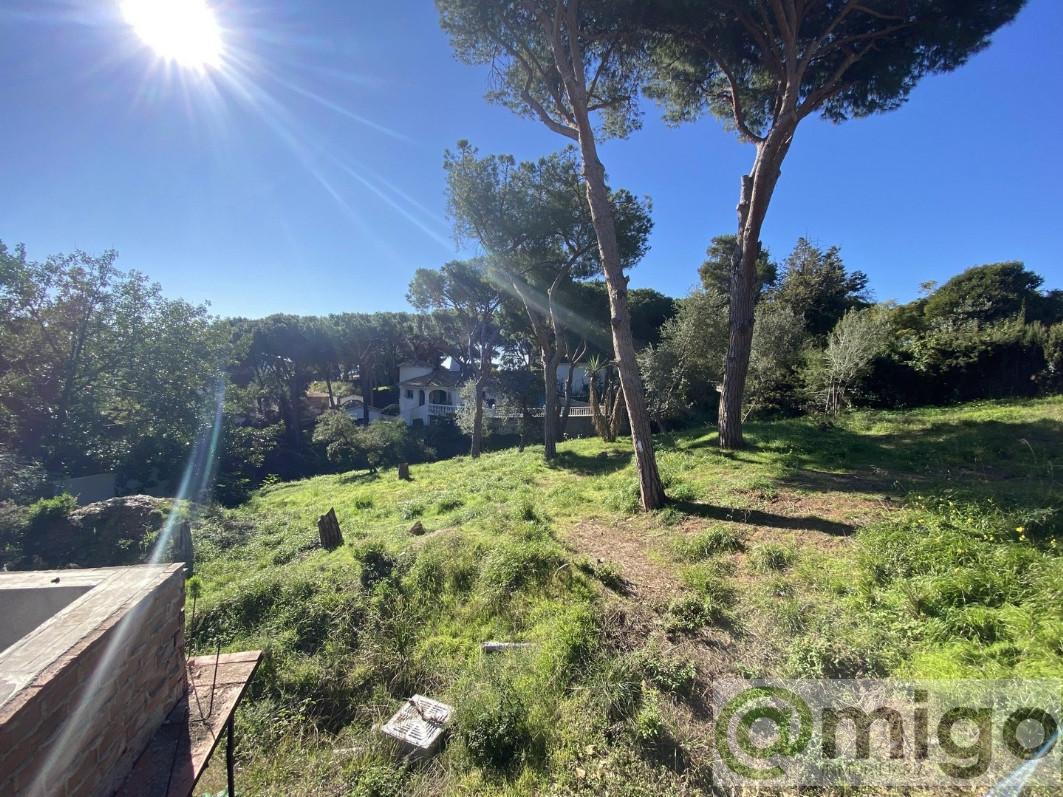 Venta de terreno en Calahonda