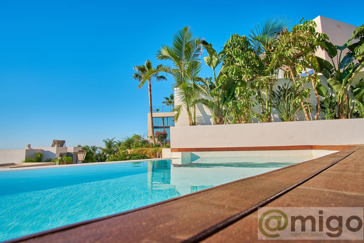 For sale of villa in Marbella