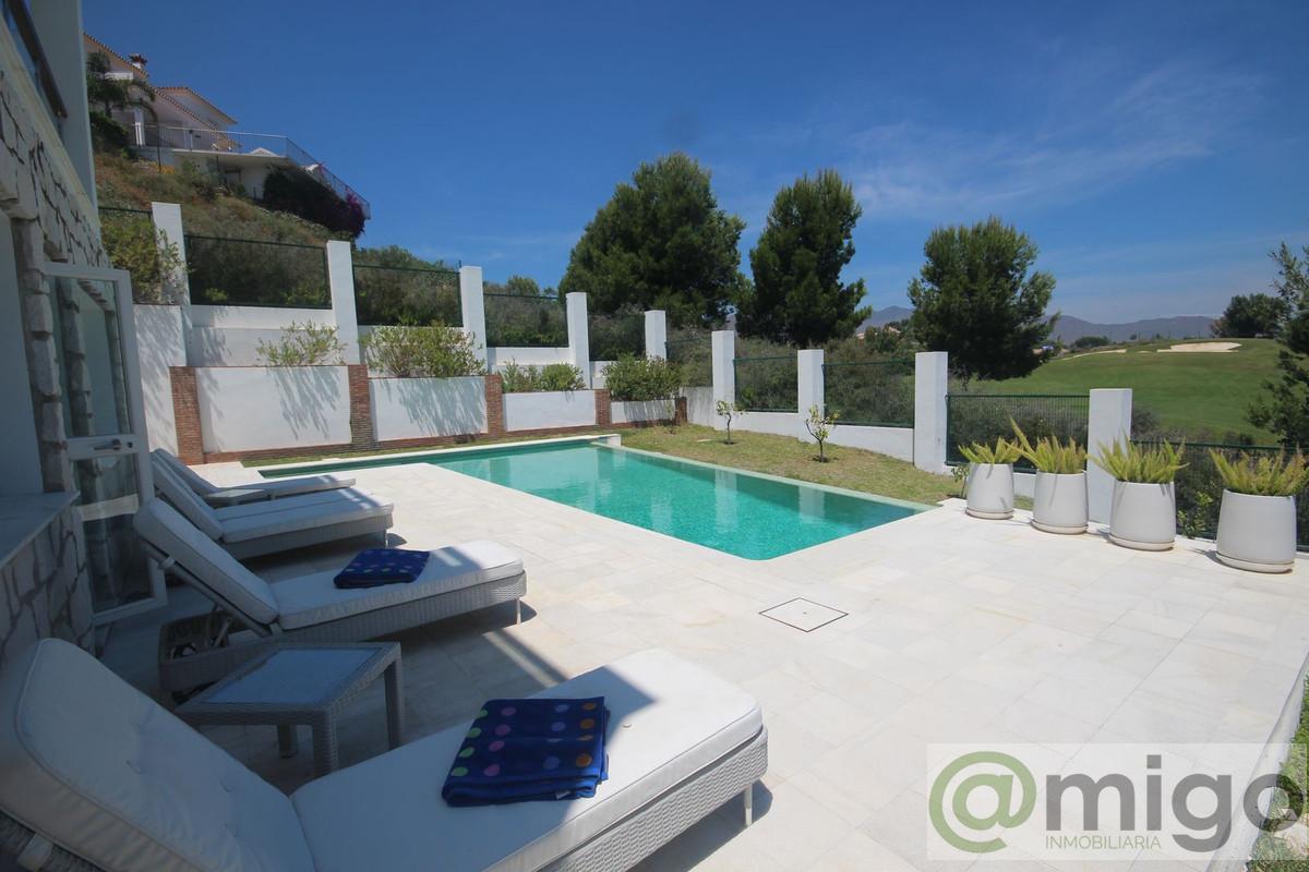 For sale of villa in La Cala Golf