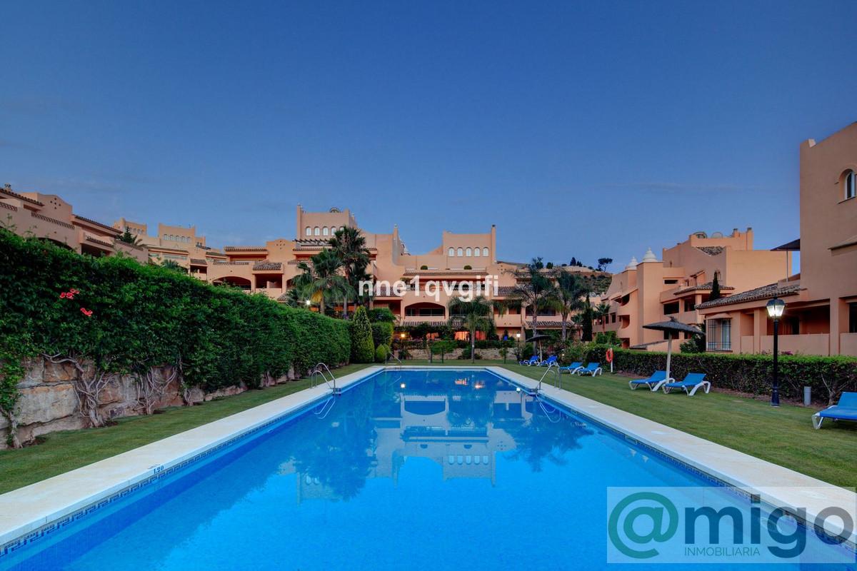 For sale of penthouse in Marbella