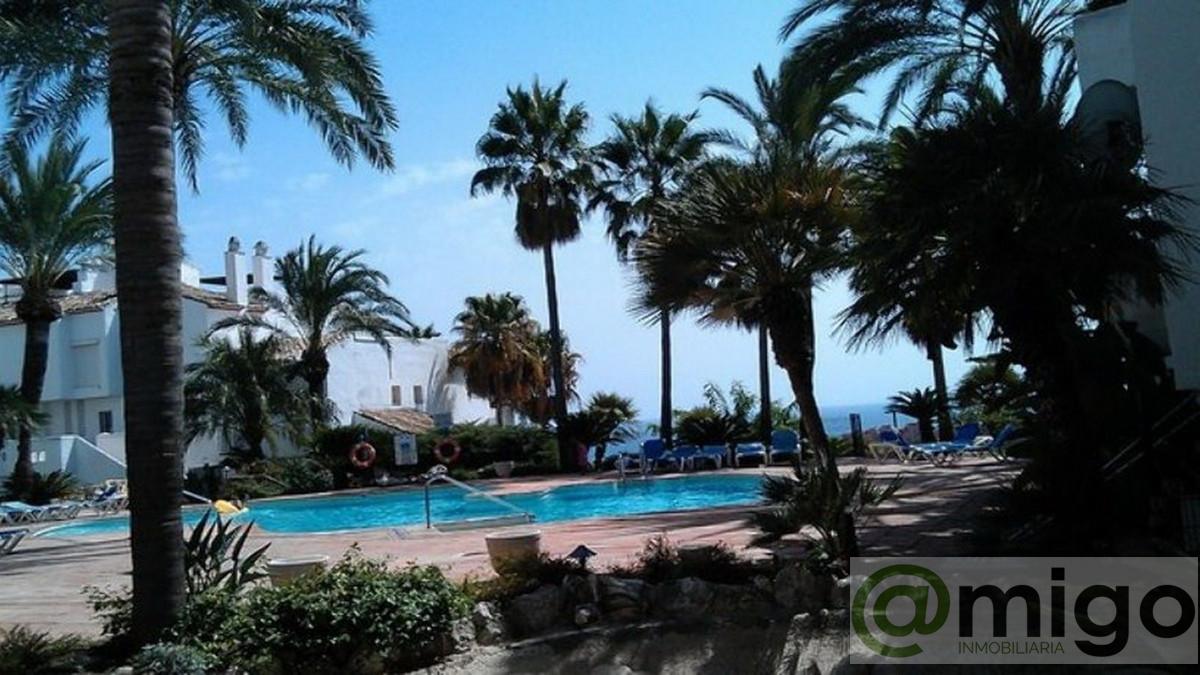 For sale of apartment in La Duquesa