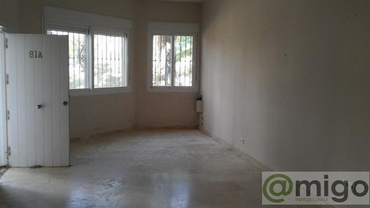 For sale of apartment in La Duquesa