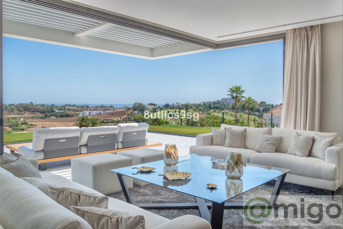 For sale of penthouse in Marbella