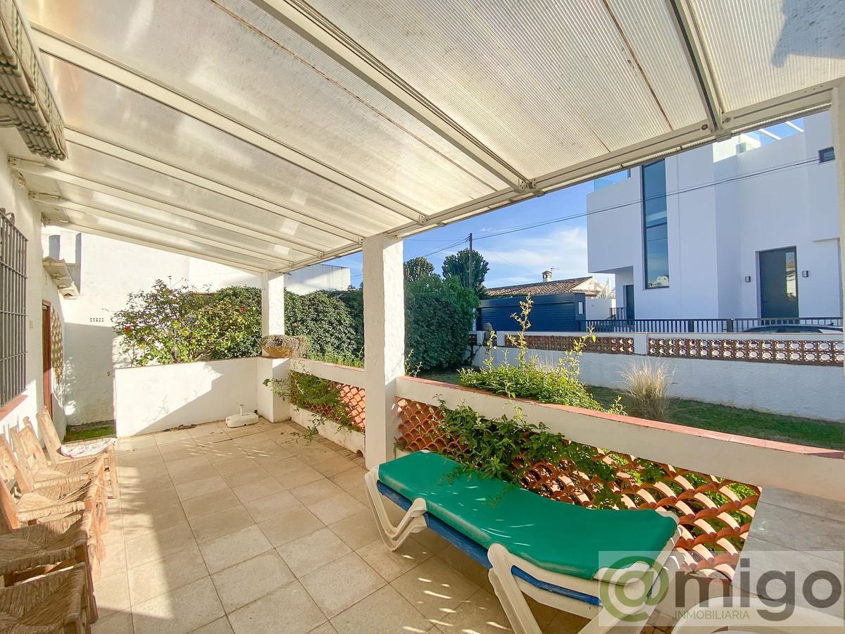 For sale of villa in Costabella
