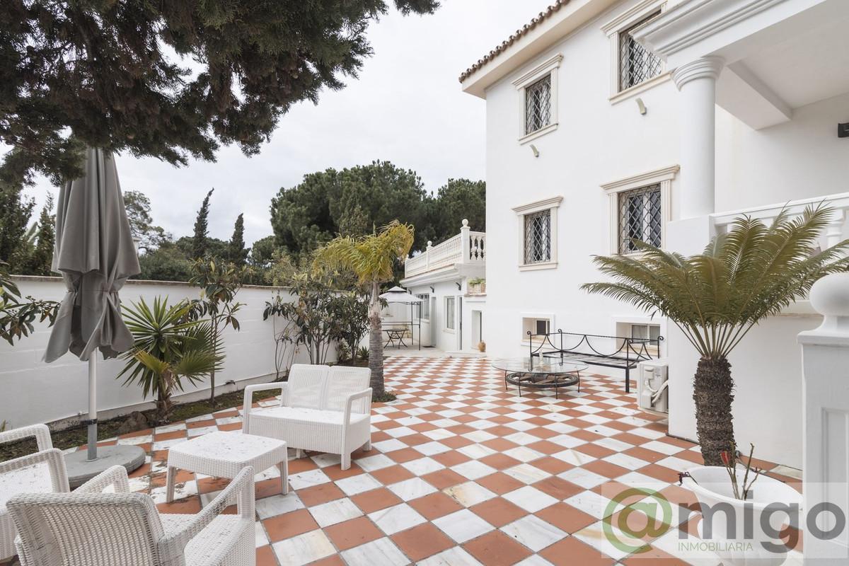 For sale of villa in Marbella