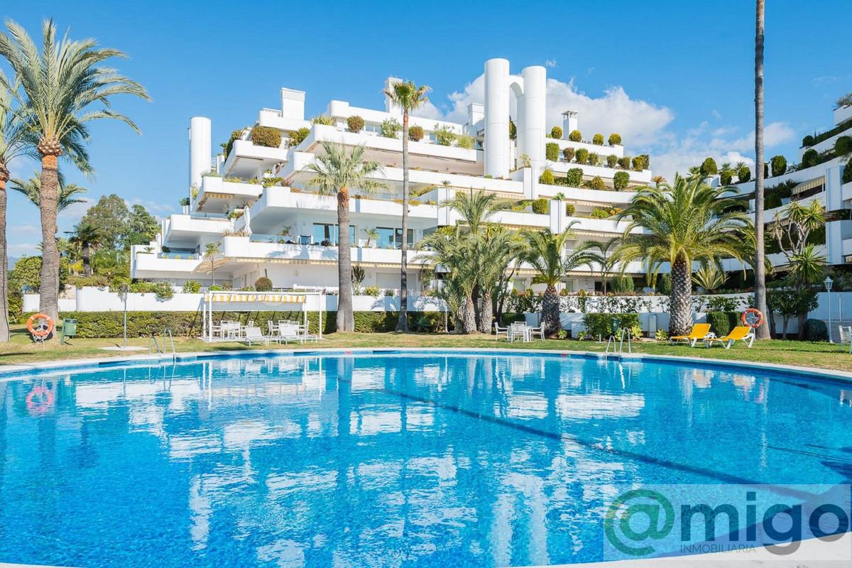 For sale of apartment in Marbella