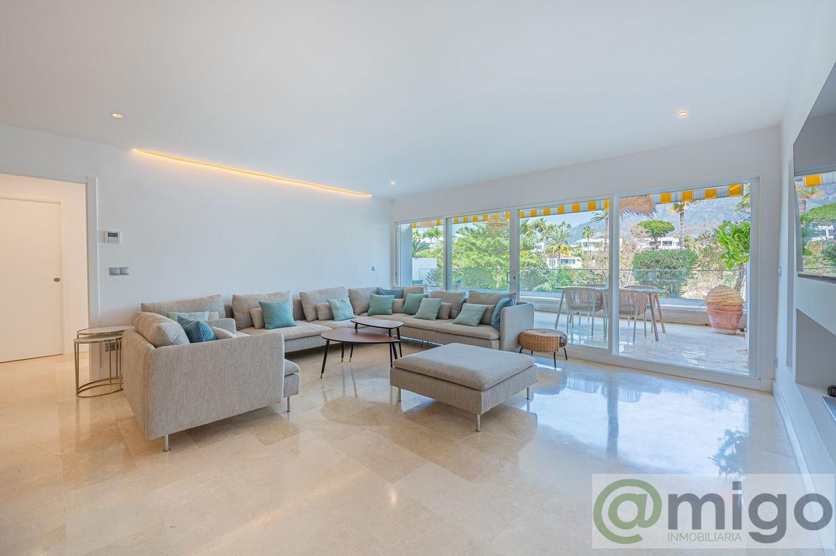 For sale of apartment in Marbella