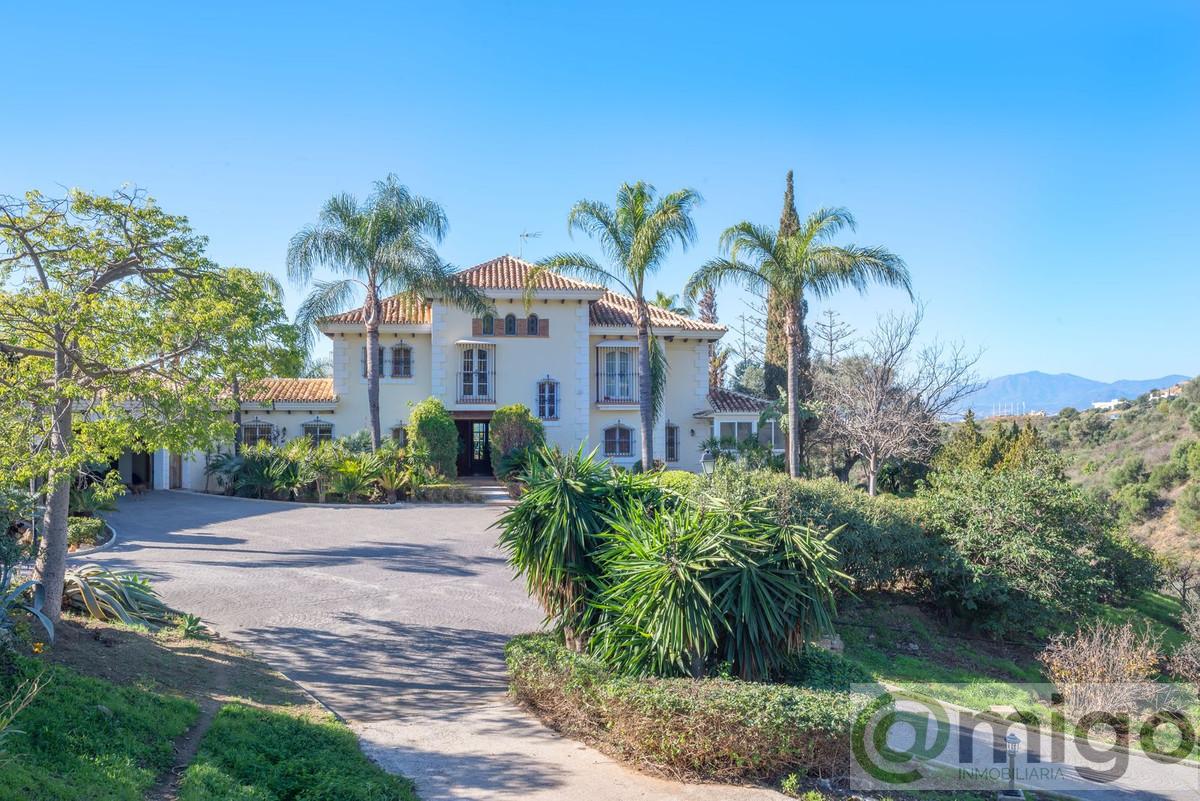 For sale of villa in Marbella