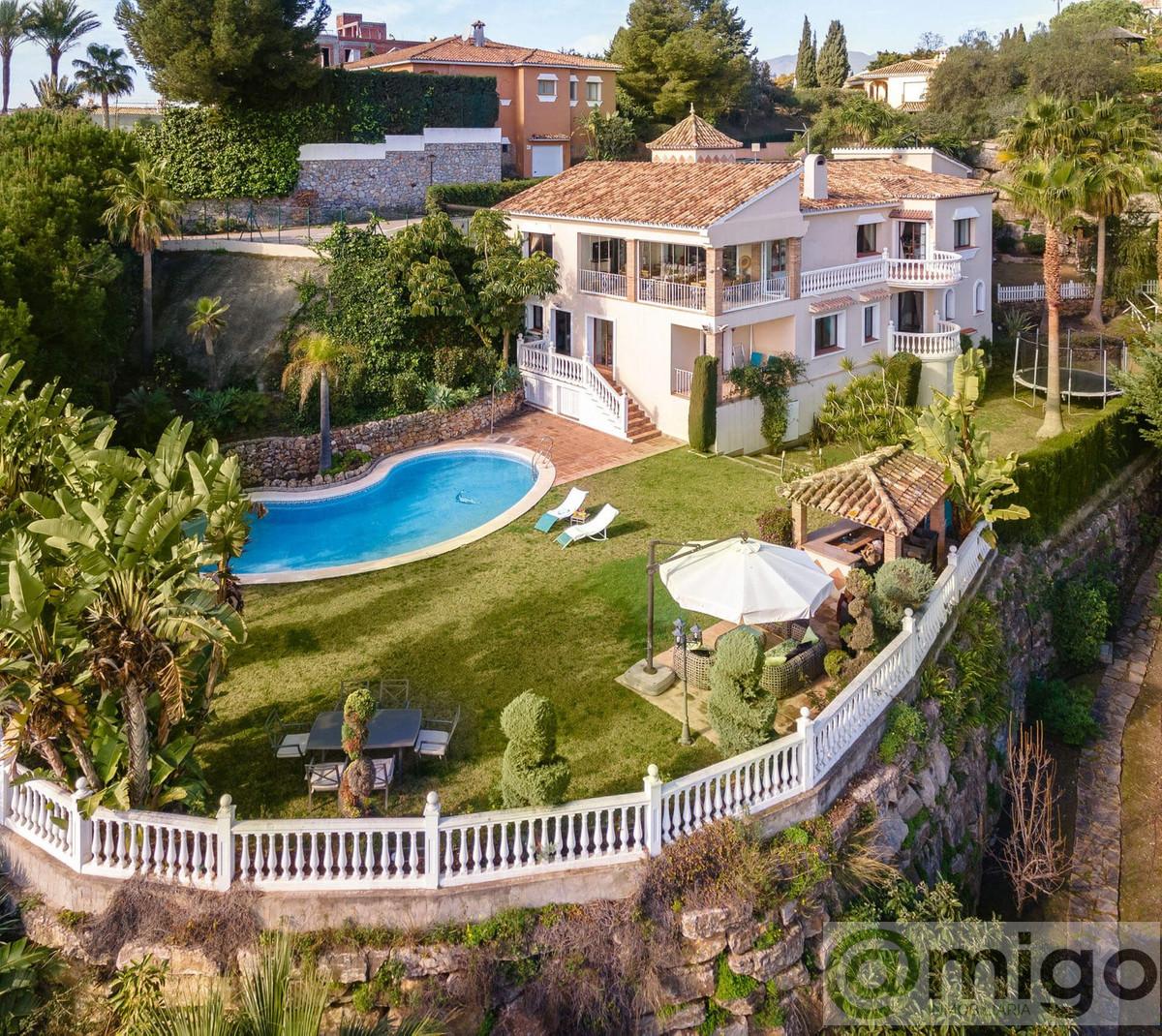 Venta de villa en El Paraiso