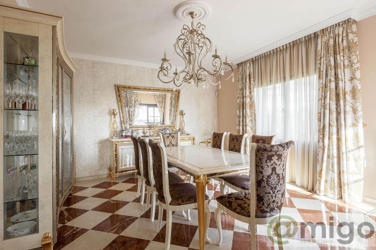 Venta de villa en El Paraiso