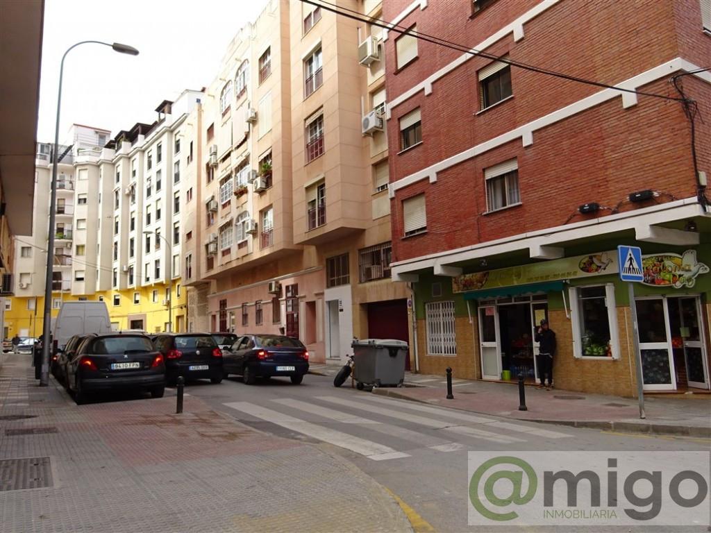 For sale of commercial in Málaga