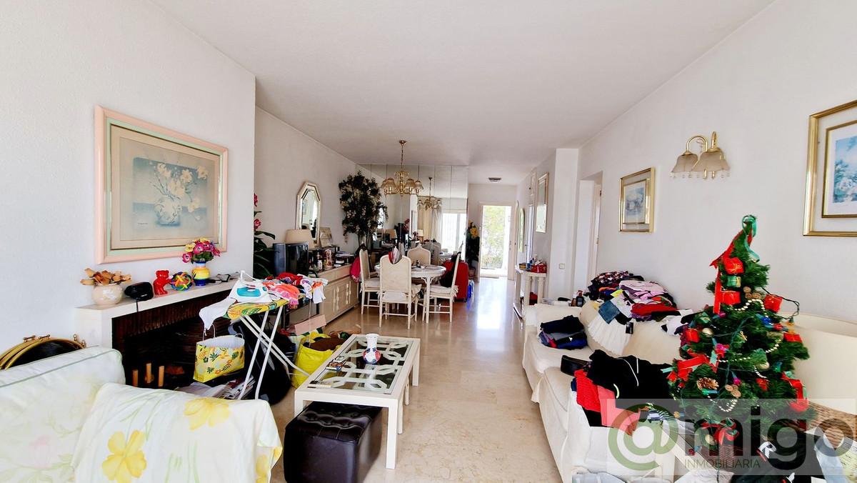 For sale of penthouse in Marbella