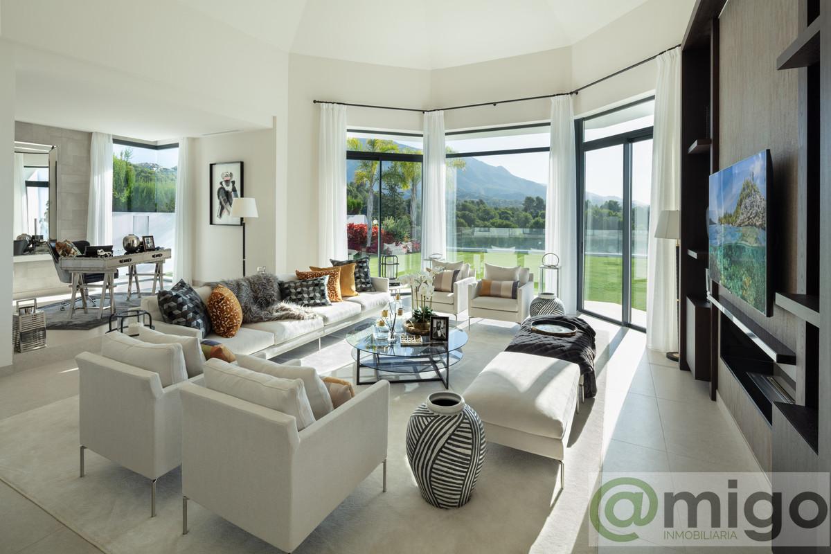 Venta de villa en Aloha