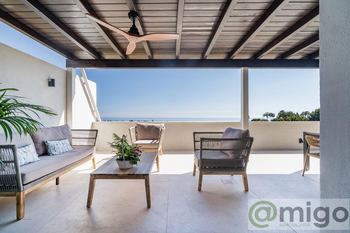 For sale of penthouse in Marbella