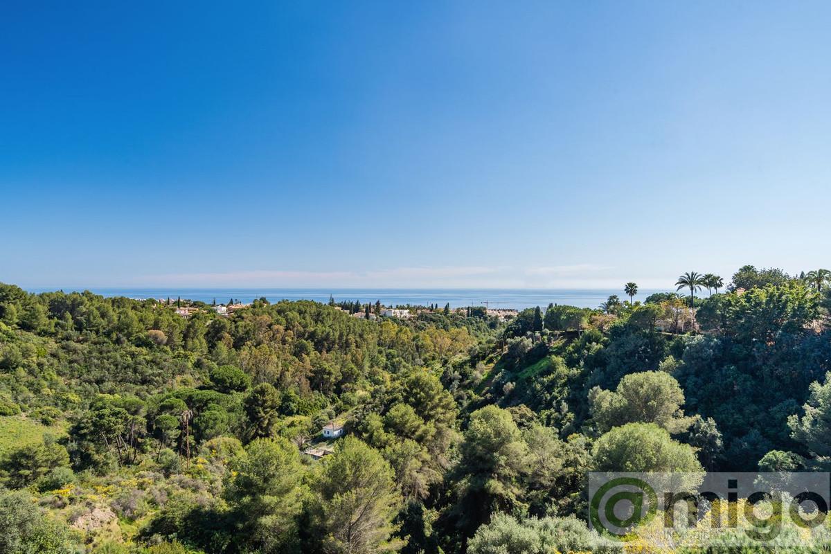 For sale of penthouse in Marbella