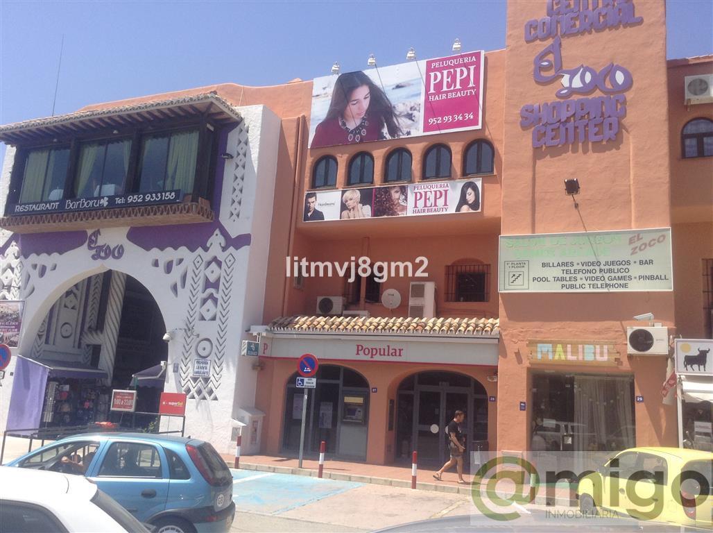 For sale of commercial in Calahonda