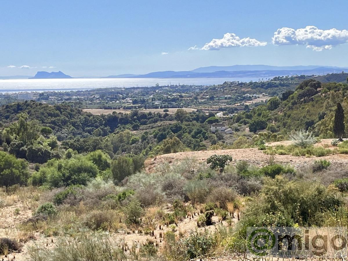 For sale of land in Marbella