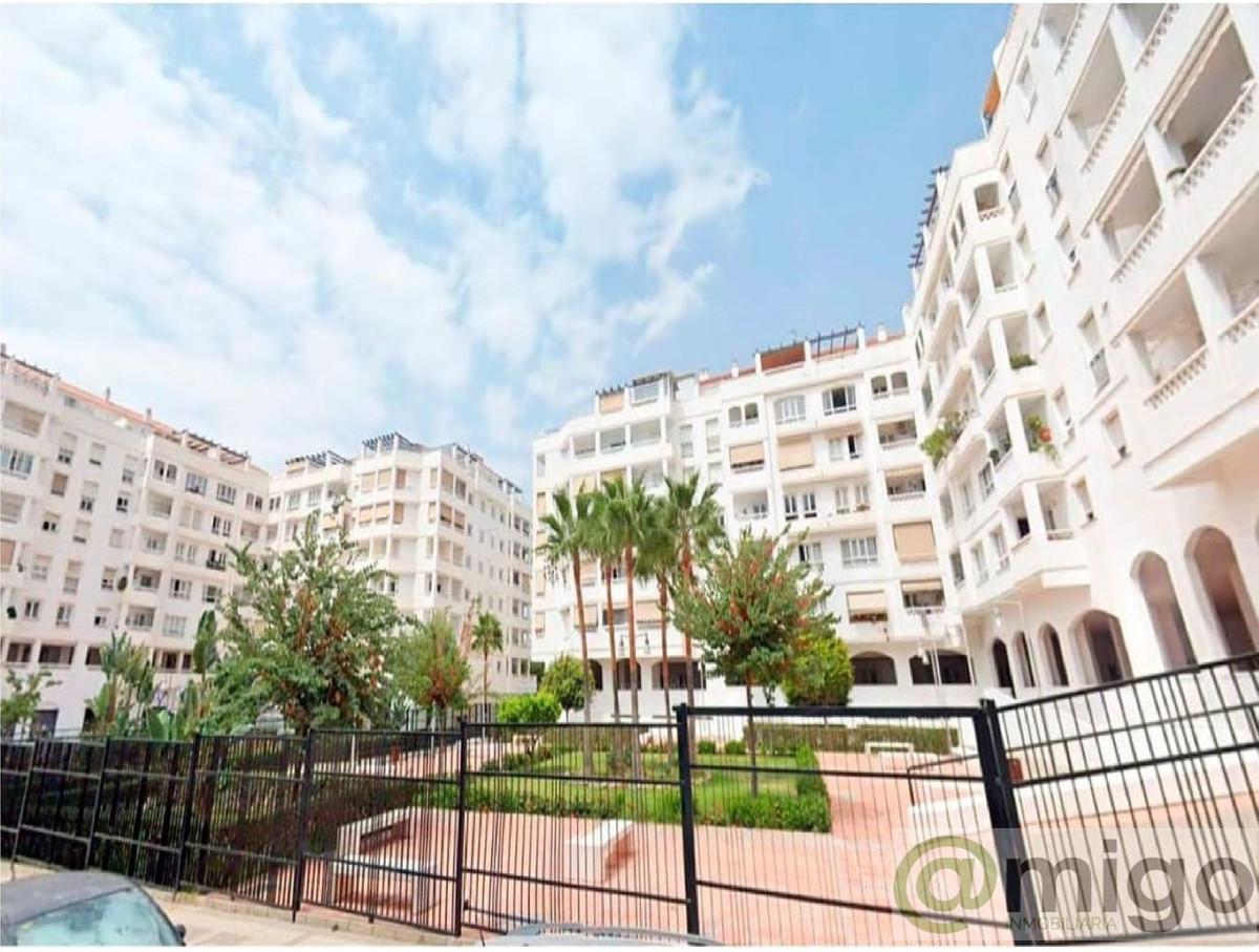 For sale of apartment in Marbella