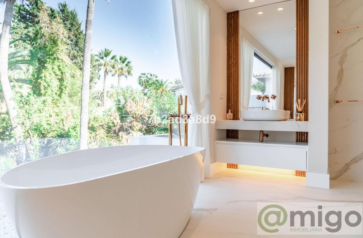 For sale of villa in Marbella