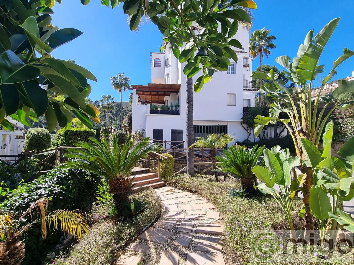 For sale of apartment in Marbella