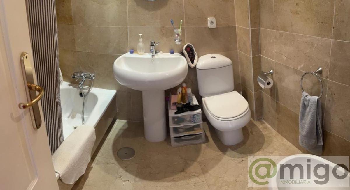 Venta de apartamento en La Duquesa