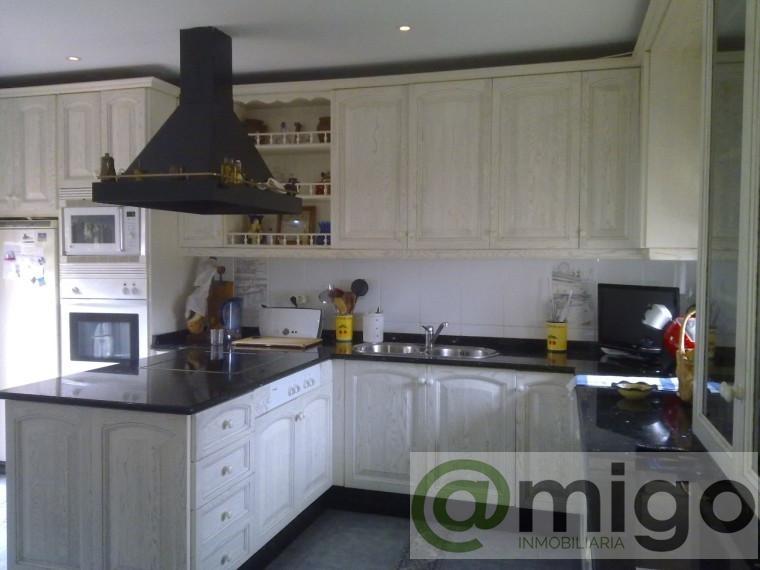 For sale of villa in Marbella