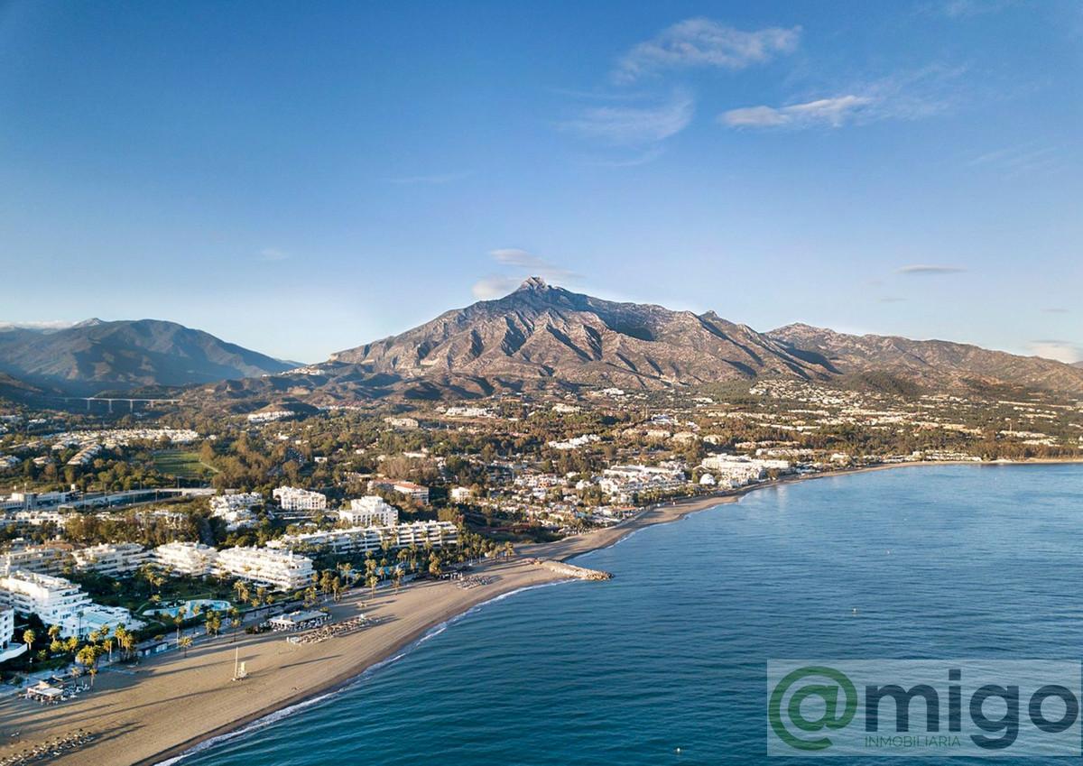 For sale of villa in Marbella
