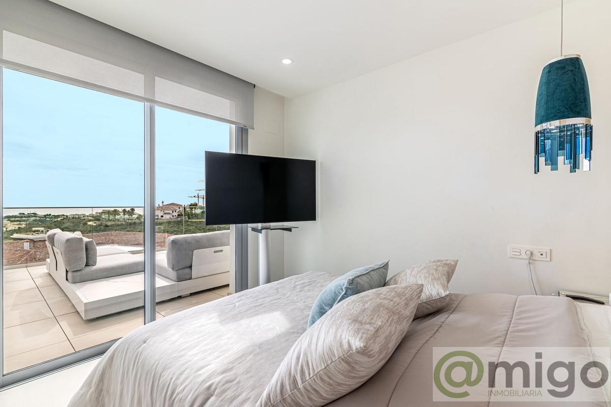 For sale of penthouse in Calanova Golf