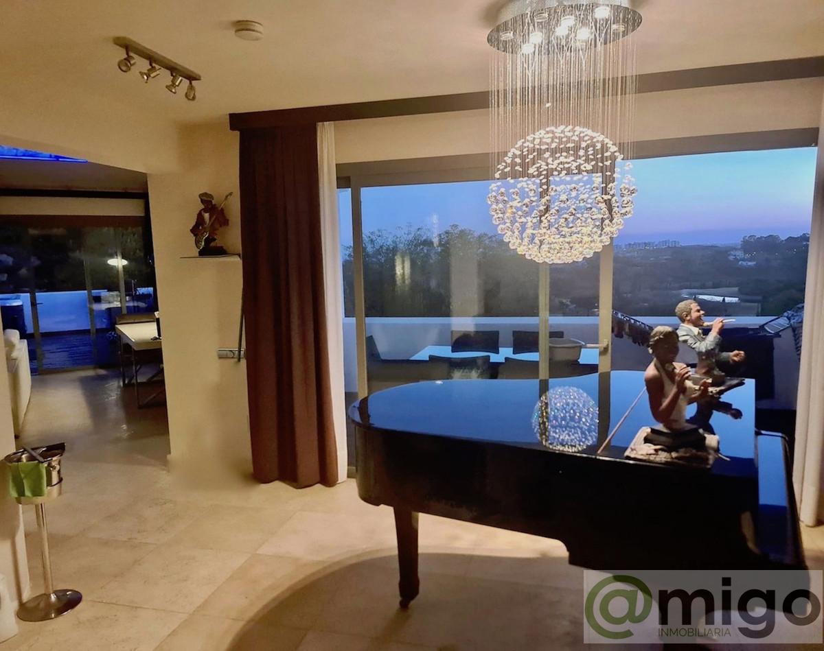 For sale of penthouse in Los Flamingos