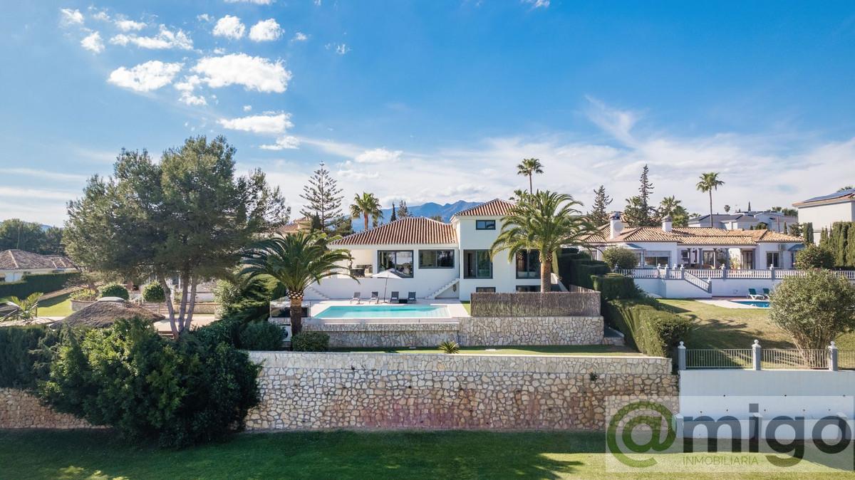 For sale of villa in Mijas Golf