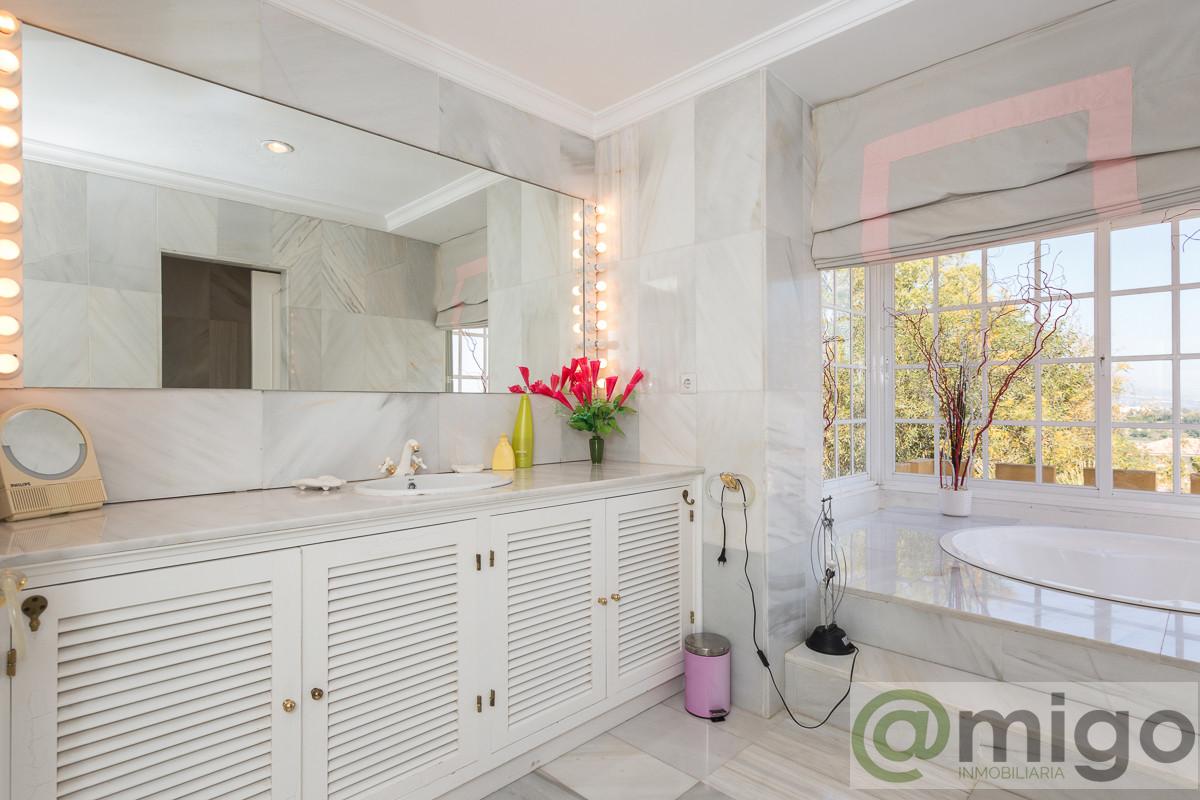 For sale of villa in Marbella