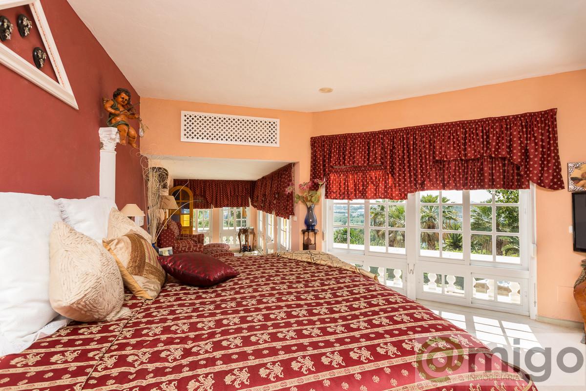 For sale of villa in Marbella